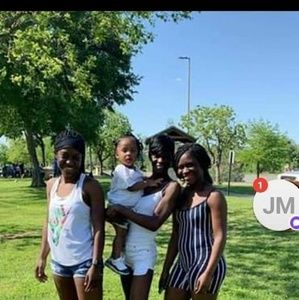 Meet your Posher, Cheechee